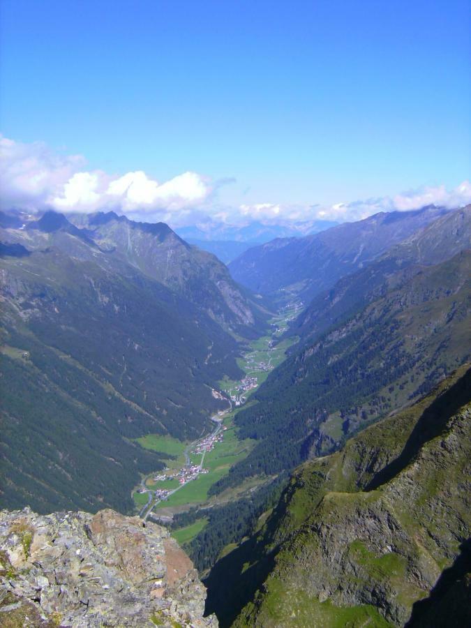 Neuner Charlotte Preise Inclusive Skidepot An Der Talstation Hochzeiger * Wenns